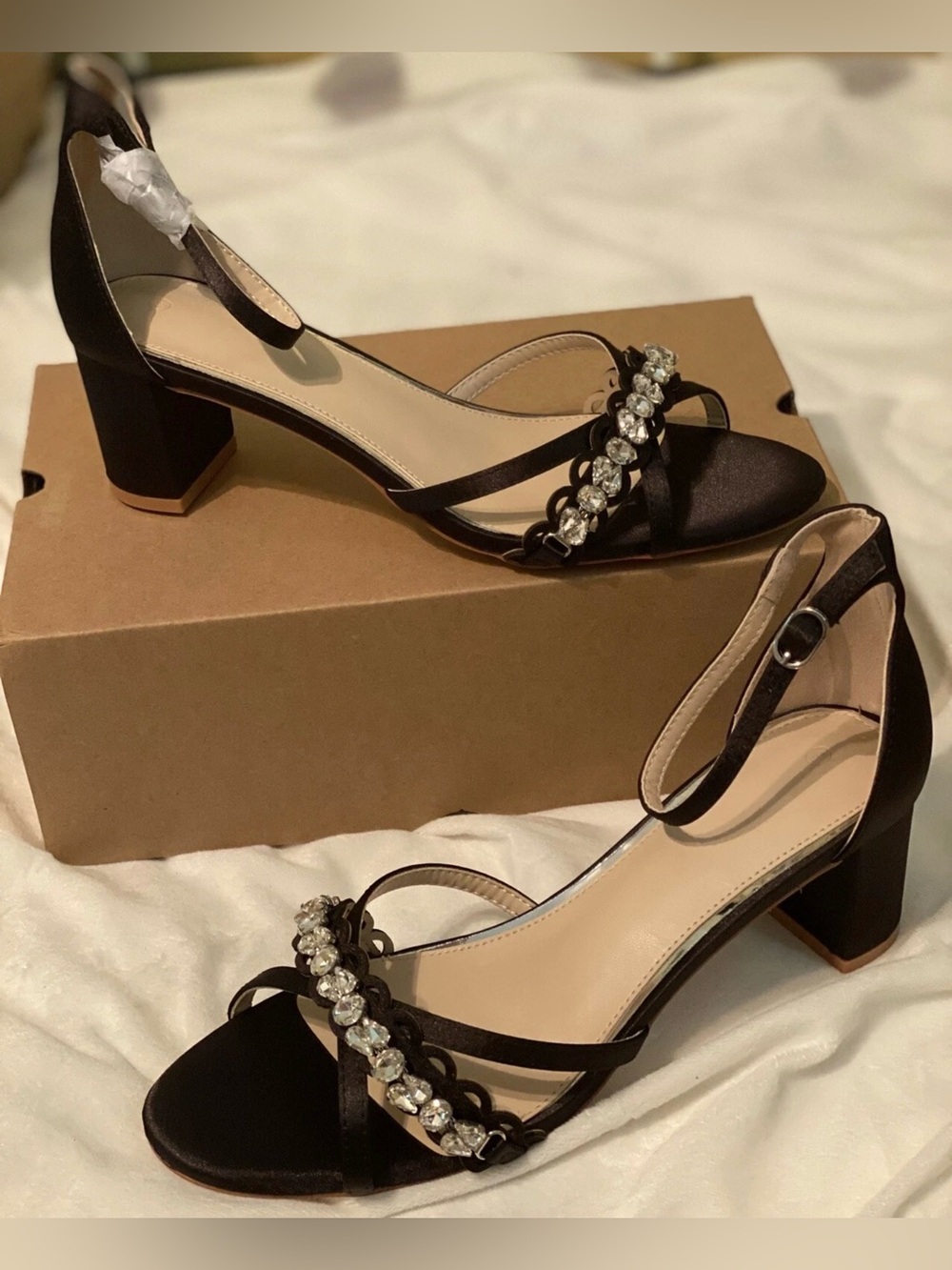 WOMEN’s Black Embellished Ankle-Strap Block Heel Sandals size 9 NIB